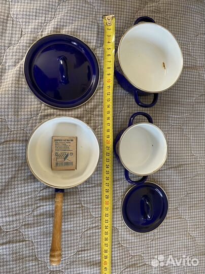 Набор эмалированной посуды в миниатюре