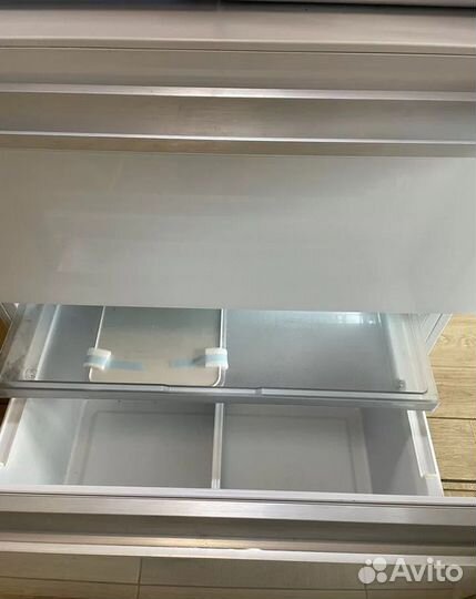 Холодильник Haier большой