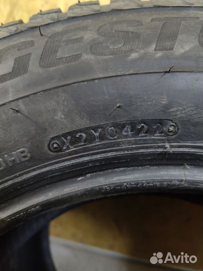 Bridgestone Blizzak Spike-02 215/65 R16 98T