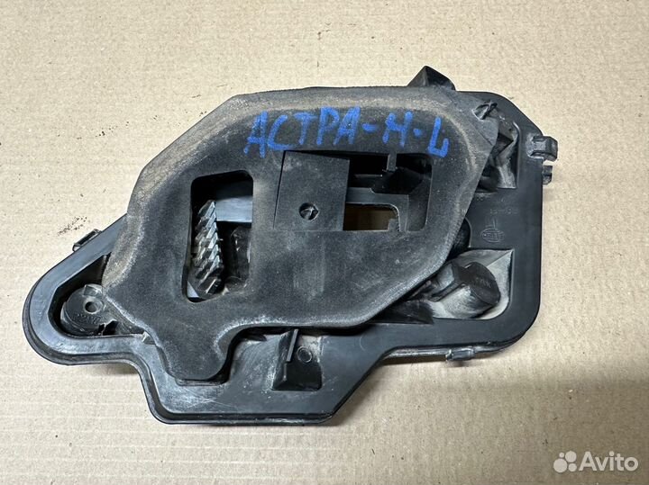 Плата заднего левого фонаря Opel Astra H
