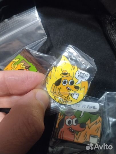 Значок пин this is fine