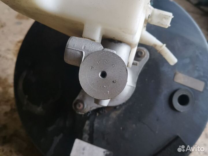 Главный тормозной цилиндр Mazda 3 Bk