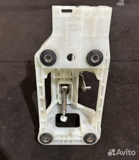 Кулиса коробки передач Mitsubishi Lancer 9