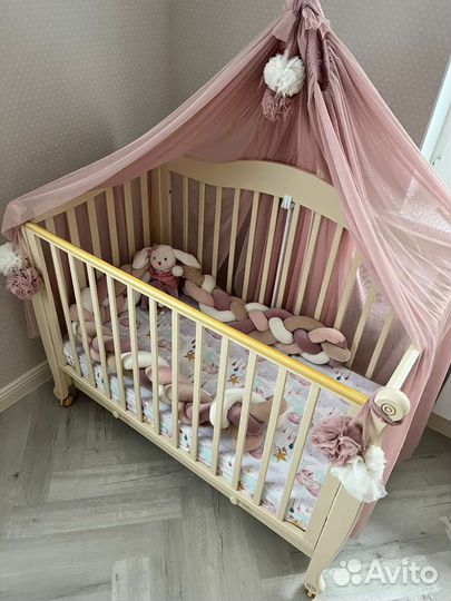 Детская кроватка гандылян+комод