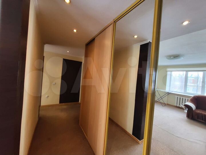 3-к. квартира, 63 м², 3/9 эт.