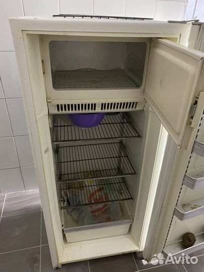 Холодильник бу ЗИЛ на запчасти