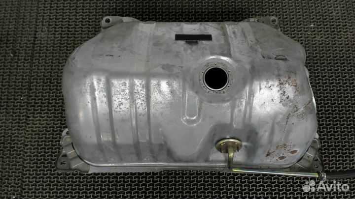 Бак топливный Lexus GS, 1997