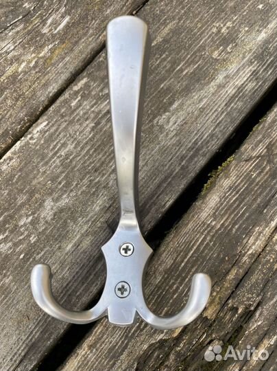 Вешалка и крючок