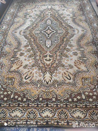 Ковер полушерстяной