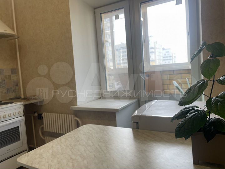 1-к. квартира, 34 м², 8/10 эт.