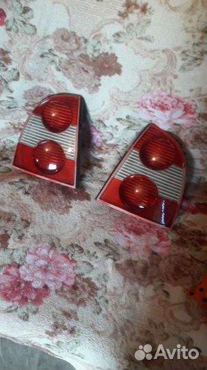 Задние фонари без защитных стекл, цена за пару