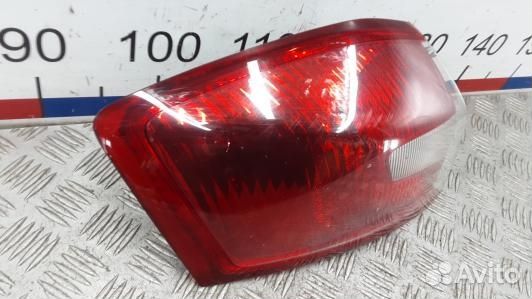 Фонарь задний левый ford kuga 1 (KKR10MX01)