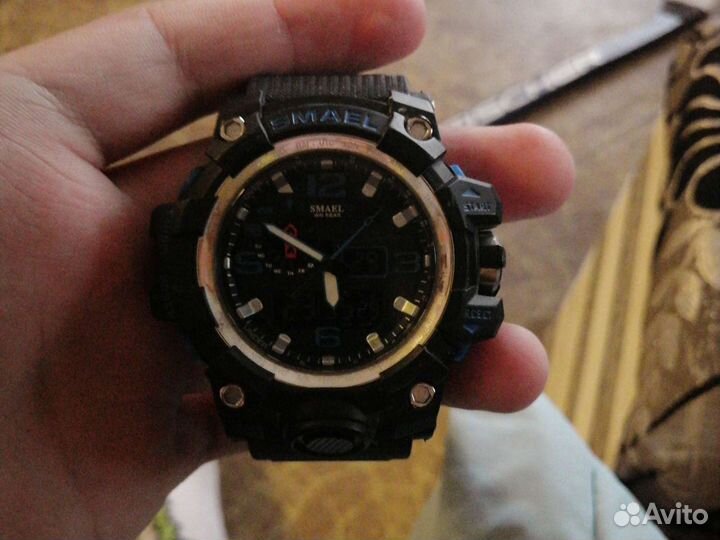 Часы Smael