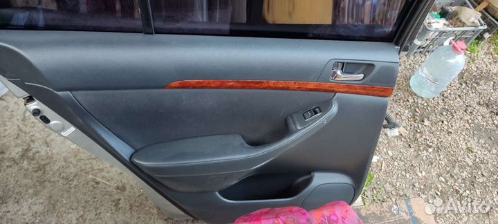 Разбор avensis 2