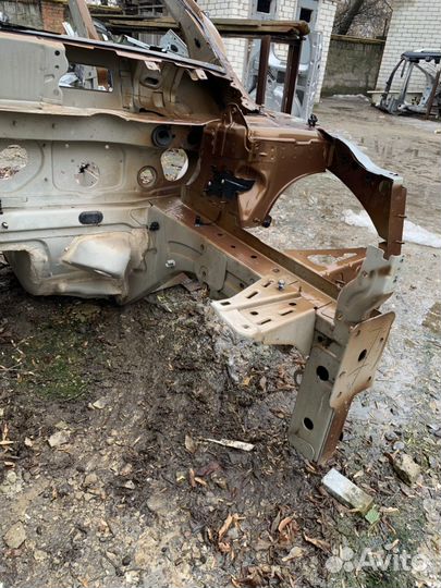 Лонжерон передний Левый Fluence ор-л 641014716R