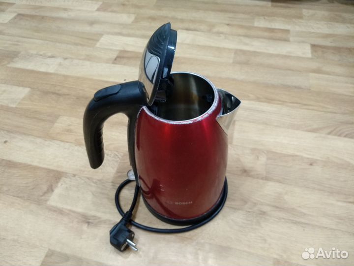 Электрочайник Bosch TWK7804