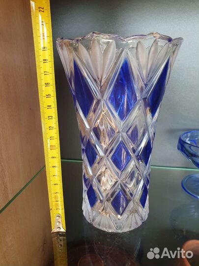 Интерьерная ваза для цветов