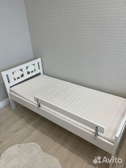 Детская кровать IKEA с матрасом