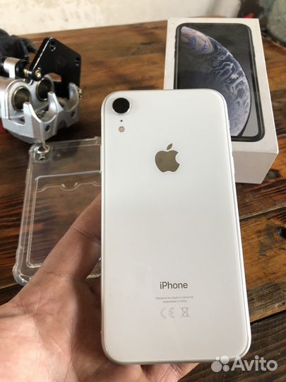 iPhone Xr, 64 ГБ