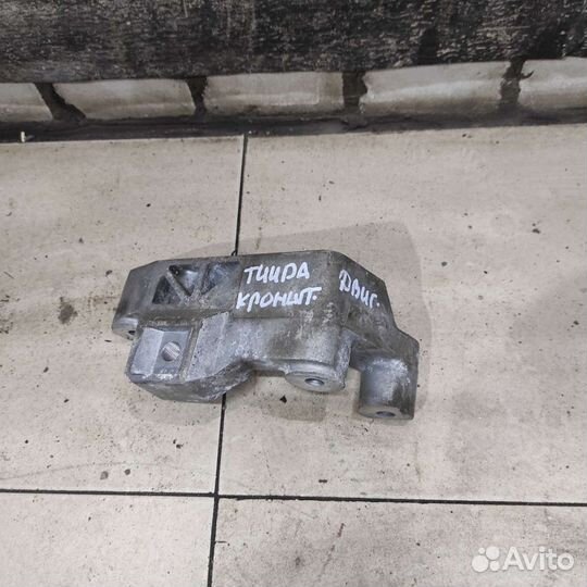 Кронштейн двигателя правый Tiida (C11) 2007-2014