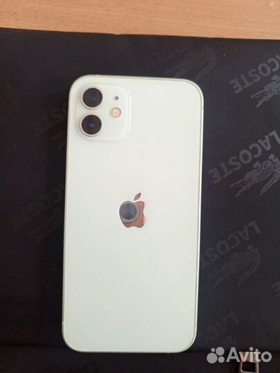 iPhone 12, 64 ГБ