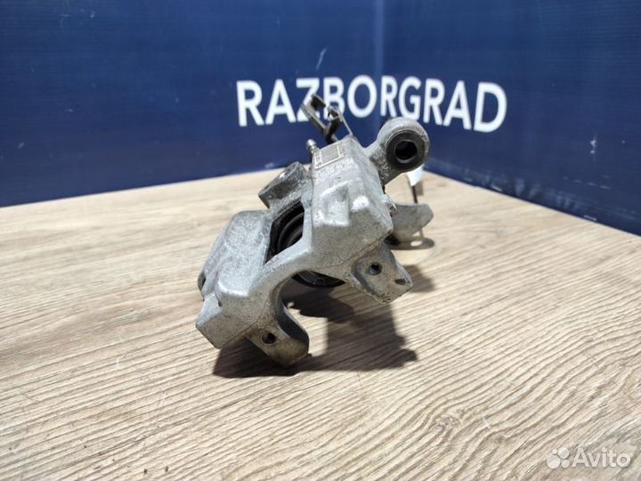 Суппорт задний правый Peugeot 308 1.2 2018