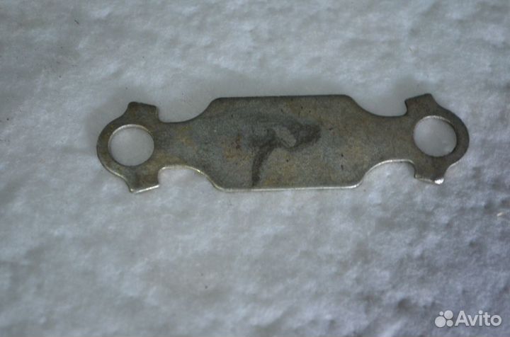 Пластина стопорная 200-2201041