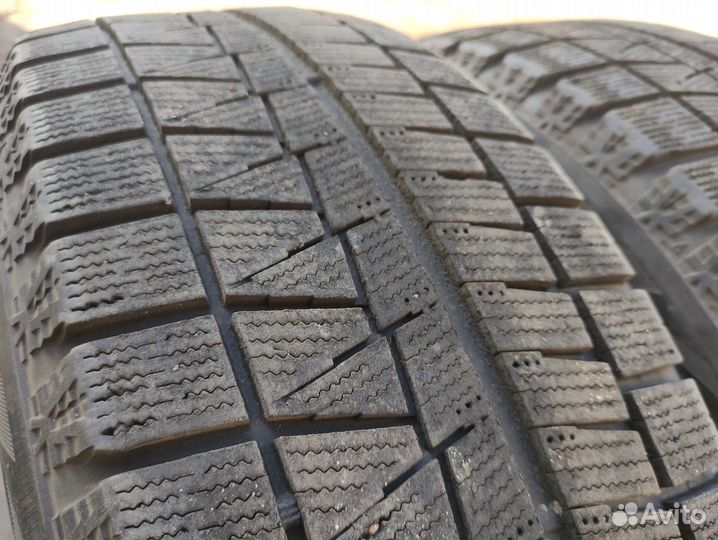 Bridgestone Blizzak Revo GZ 225/60 R17 99S