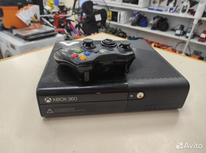 Игровая приставка Xbox 360 E (Шур)