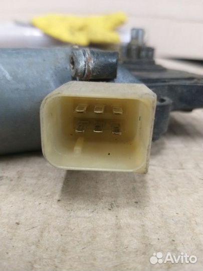 Моторчик стеклоподъемника Mercedes-Benz W202