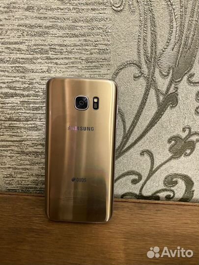Samsung Galaxy S7 Edge, 4/32 ГБ