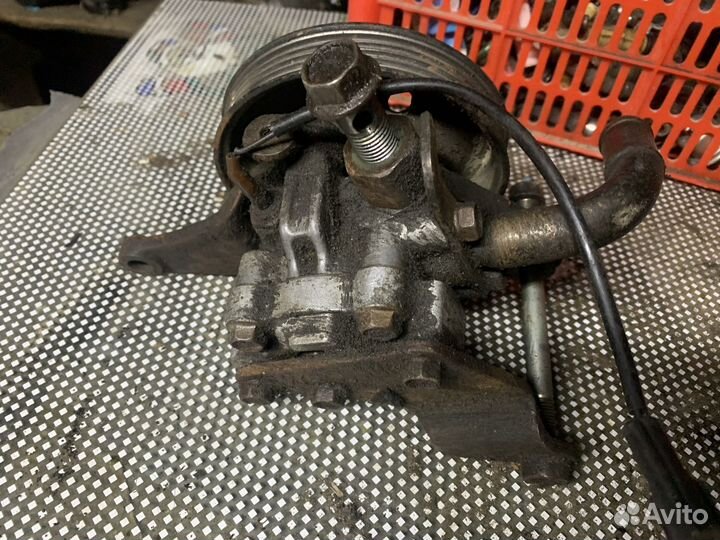 Насос гидроусилителя Мазда 626 GE
