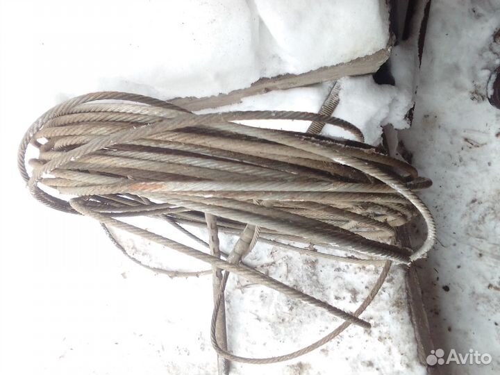 Трос тяговый