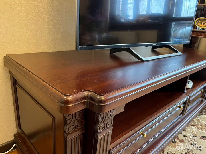 Тумба под тв