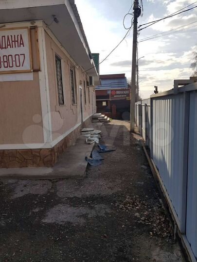 Здание, 220 м²