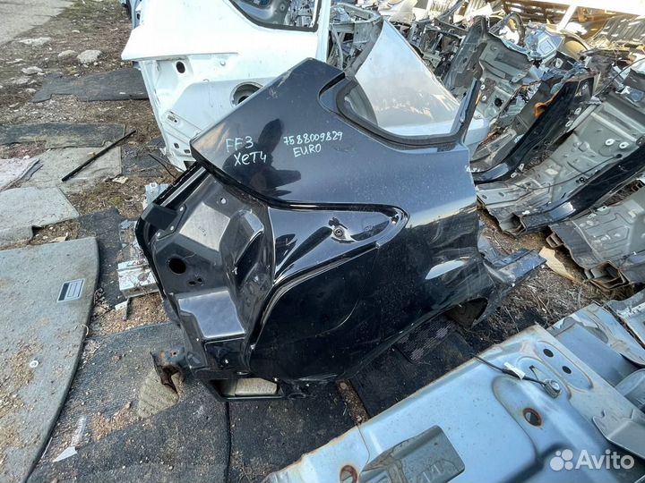 Задняя правая четверть Форд Фокус 3 хэтчбек