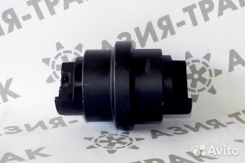 Опорный каток на Hyundai R35