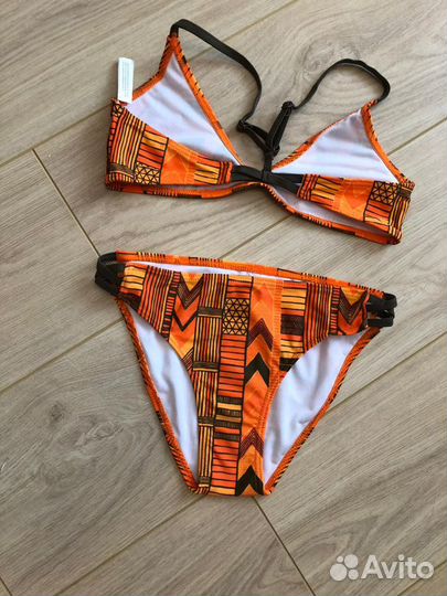 Купальник на девочку новый Англия