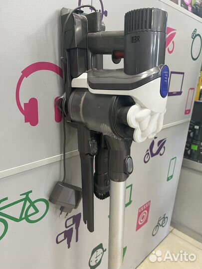 Вертикальный пылесос Dyson DC 45