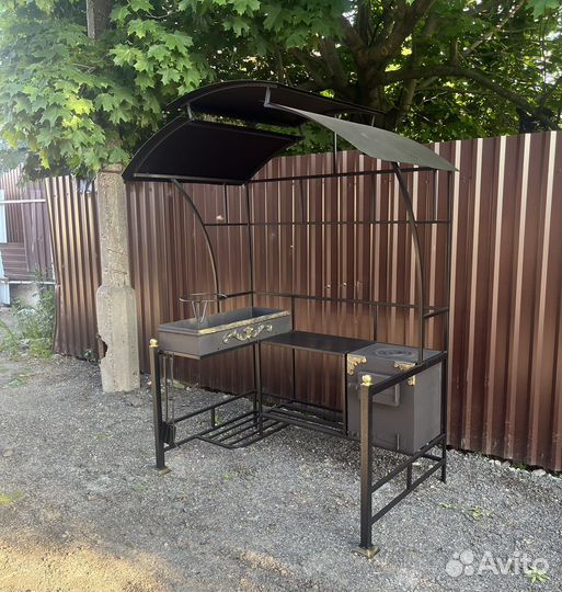 Мангал с печью под казан и крышей