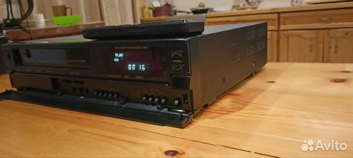 Видеомагнитофон funai