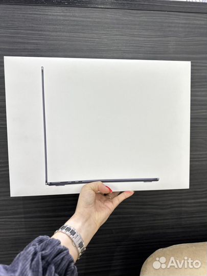 Macbook Air 15 8/256 gb Midnight