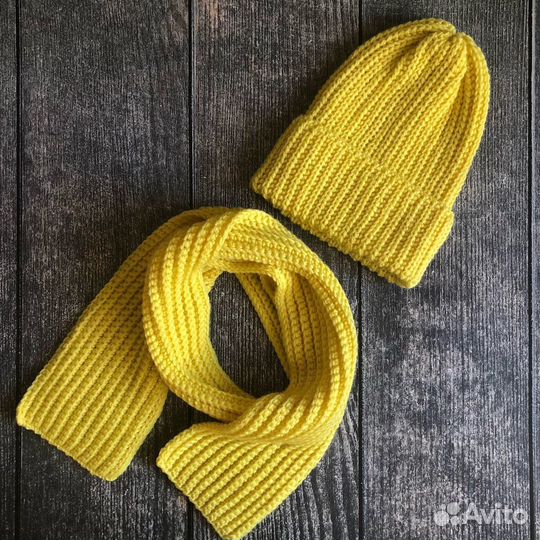 Вязаные шапки и шарфы
