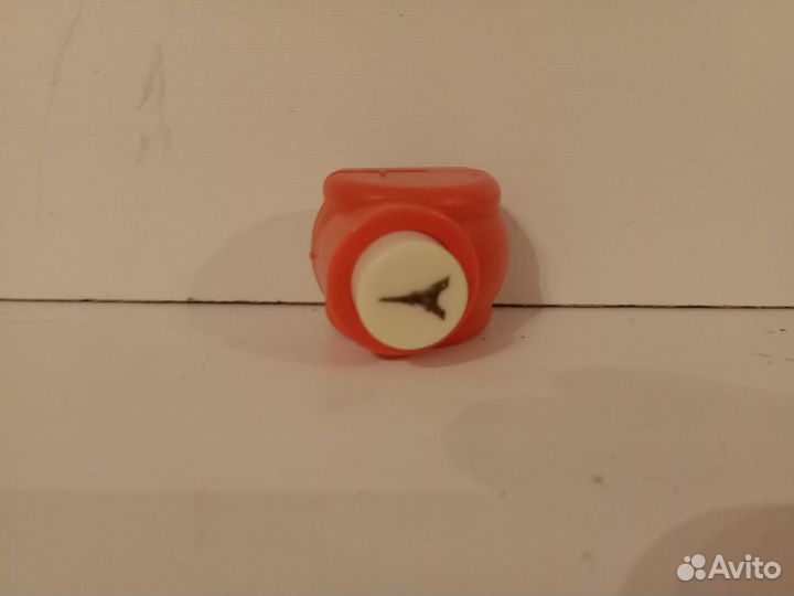 Фигурный дырокол. Эфилиева башня