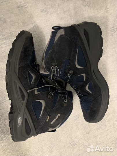 Ботинки трекинговые Lowa Bora 38 р