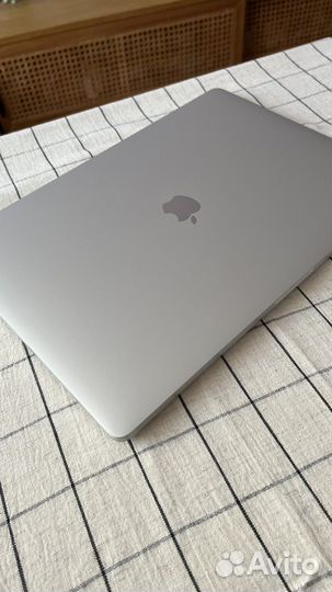 Apple MacBook Pro 16 2019 i7, 16GB, 512GB