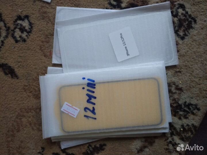 Защитные стекла на samsung