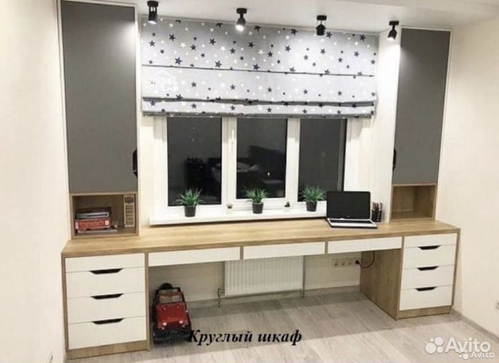 Рабочая зона у окна IKEA