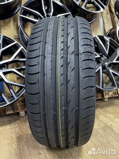 Roadstone N8000 235/35 R19 91Y