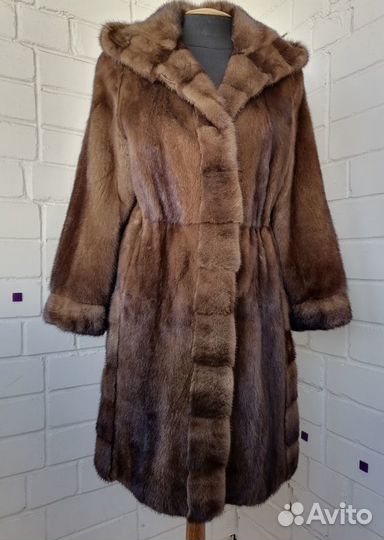 Шуба норковая с капюшоном аукционная Saga Furs